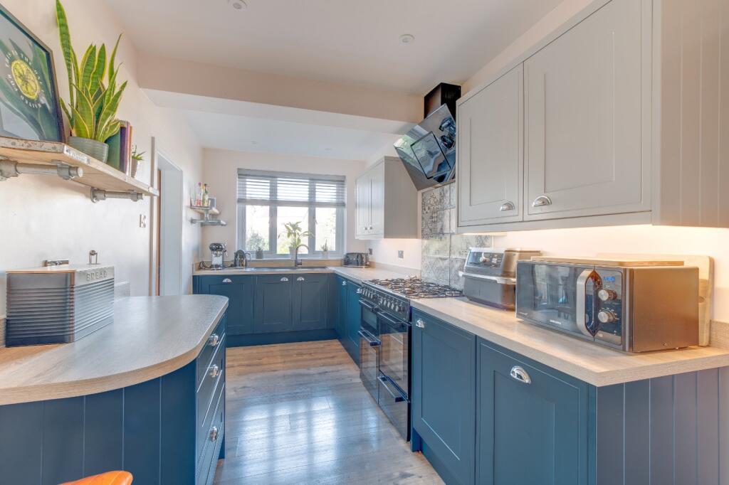 Additional property image - Vicarage Crescent, Batchley, Redditch, B97