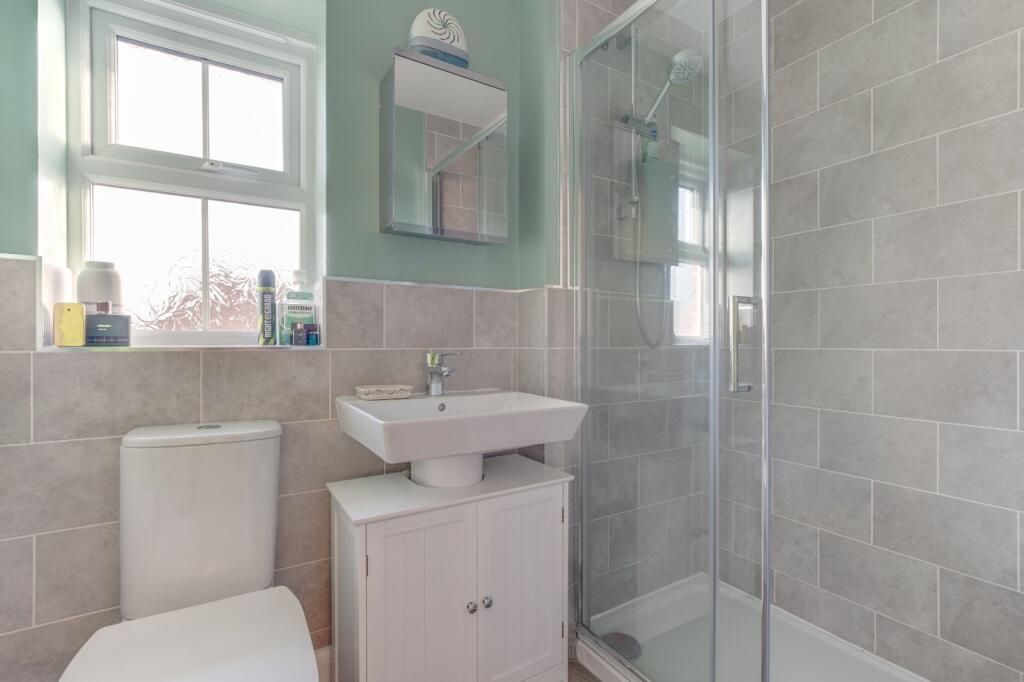 Additional property image - Oakdale Close, Wirehill, Redditch, B98