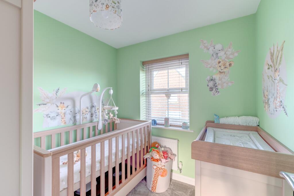 Additional property image - Oakdale Close, Wirehill, Redditch, B98