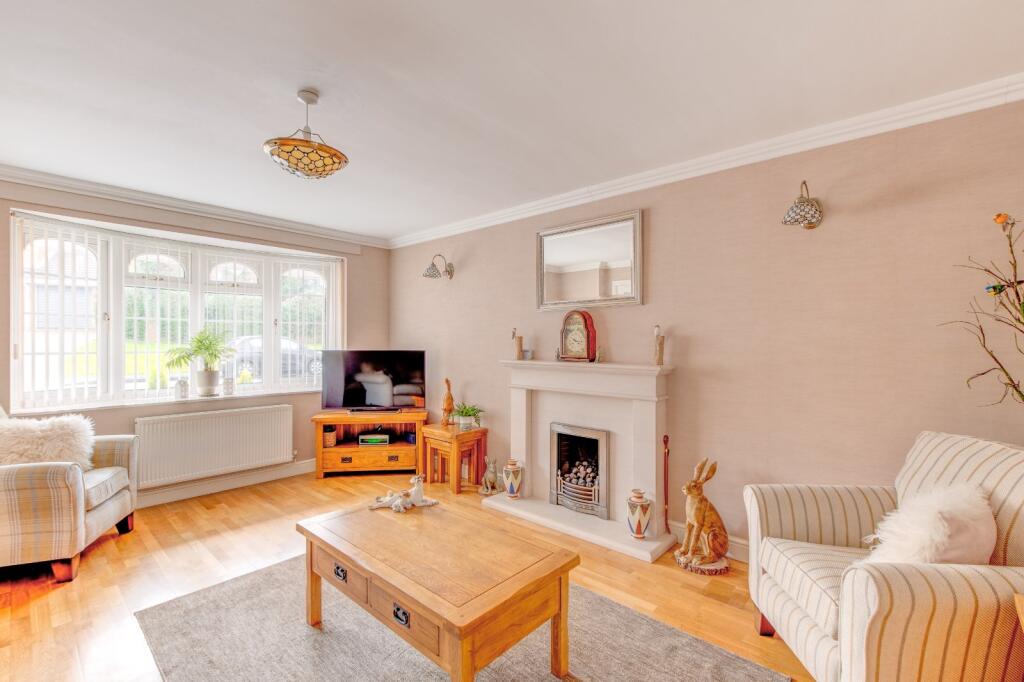 Additional property image - Lineholt Close, Oakenshaw South, Redditch, B98