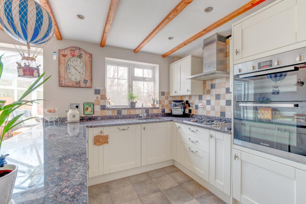 Additional property image - Lineholt Close, Oakenshaw South, Redditch, B98