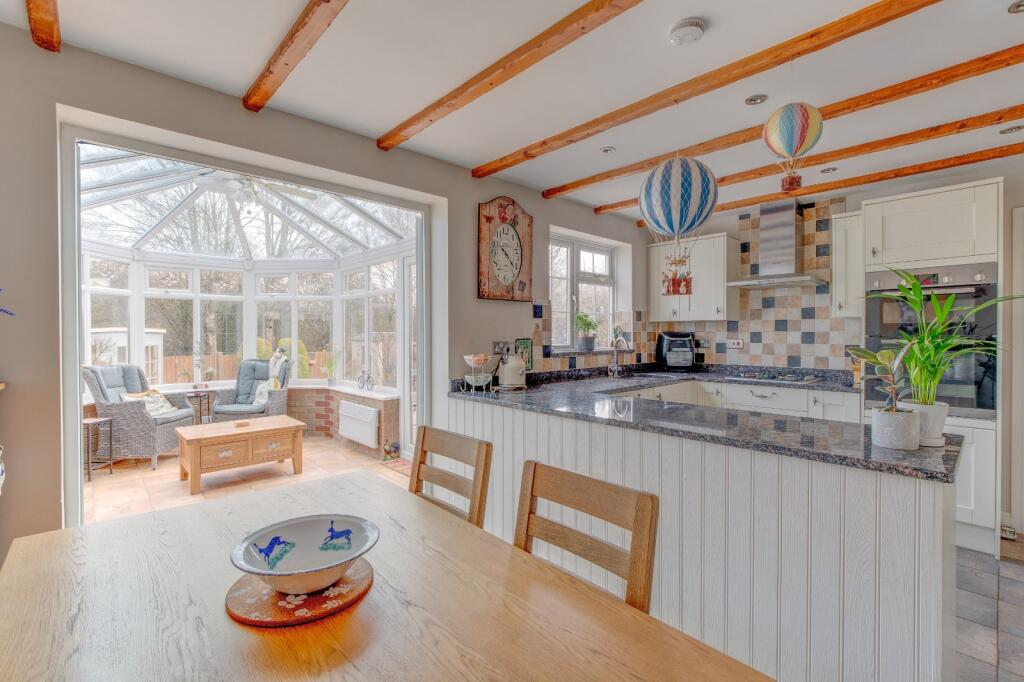 Additional property image - Lineholt Close, Oakenshaw South, Redditch, B98