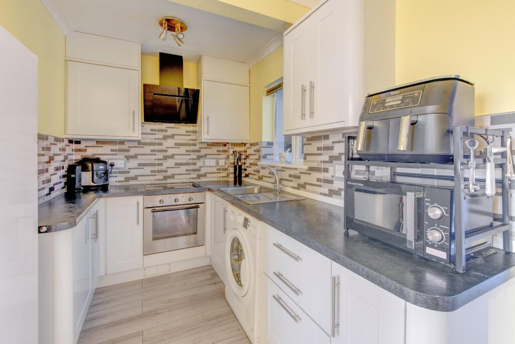 Additional property image - The Meadway, Headless Cross, Redditch, B97