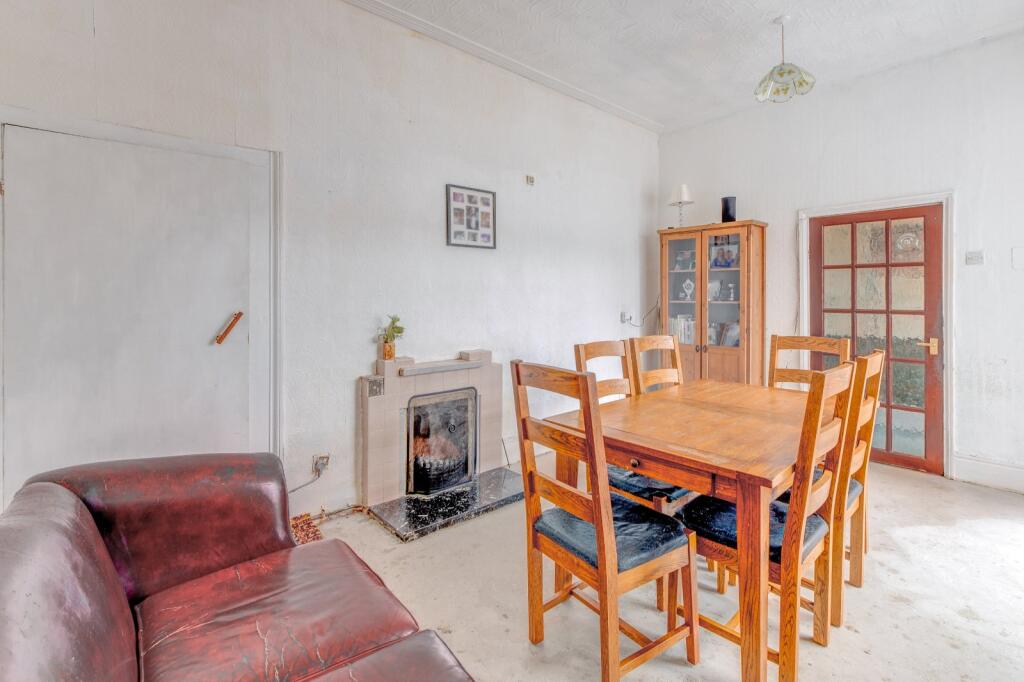 Additional property image - Mount Pleasant, Southcrest, Redditch, B97
