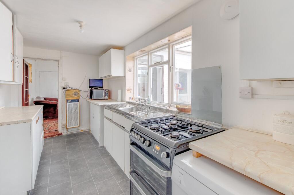 Additional property image - Mount Pleasant, Southcrest, Redditch, B97