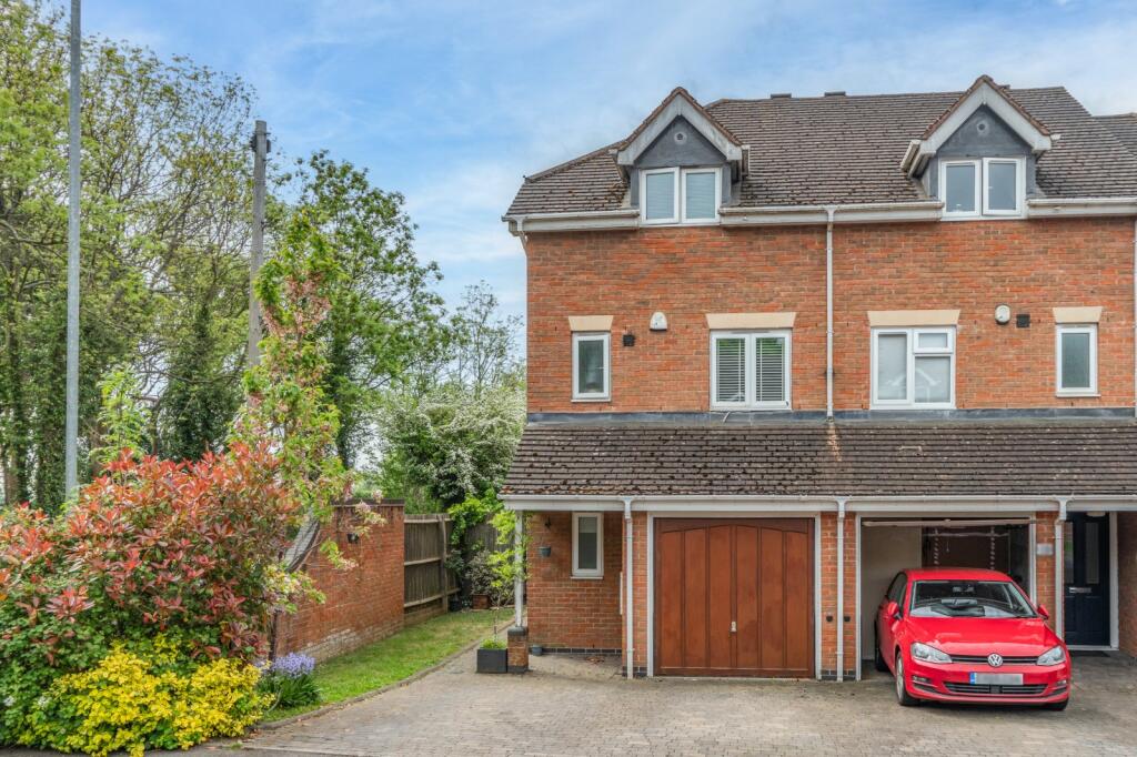 Main image of property: Kenneth Vincent Close, Crabbs Cross, Redditch, B97