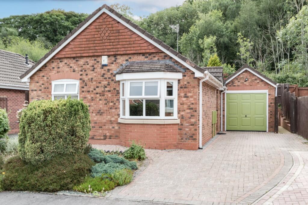 Main image of property: Fernwood Close, Redditch, Worcestershire, B98