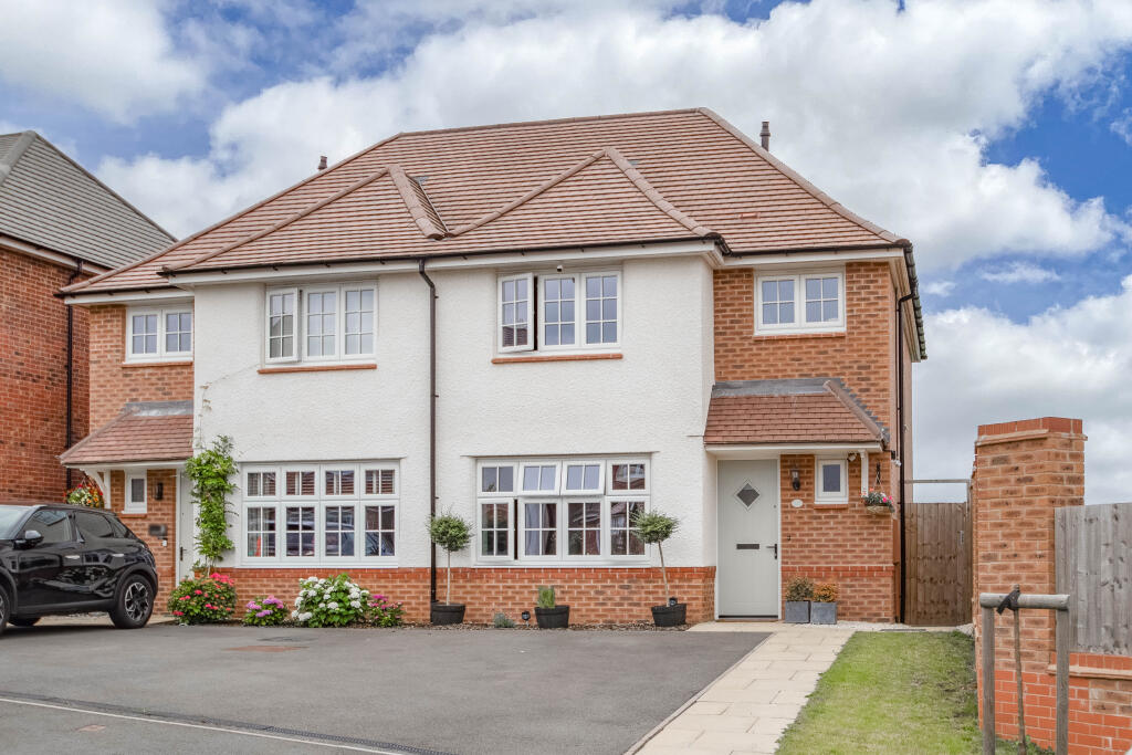 Main image of property: Oakengates Close, Webheath, Redditch, Worcestershire, B97