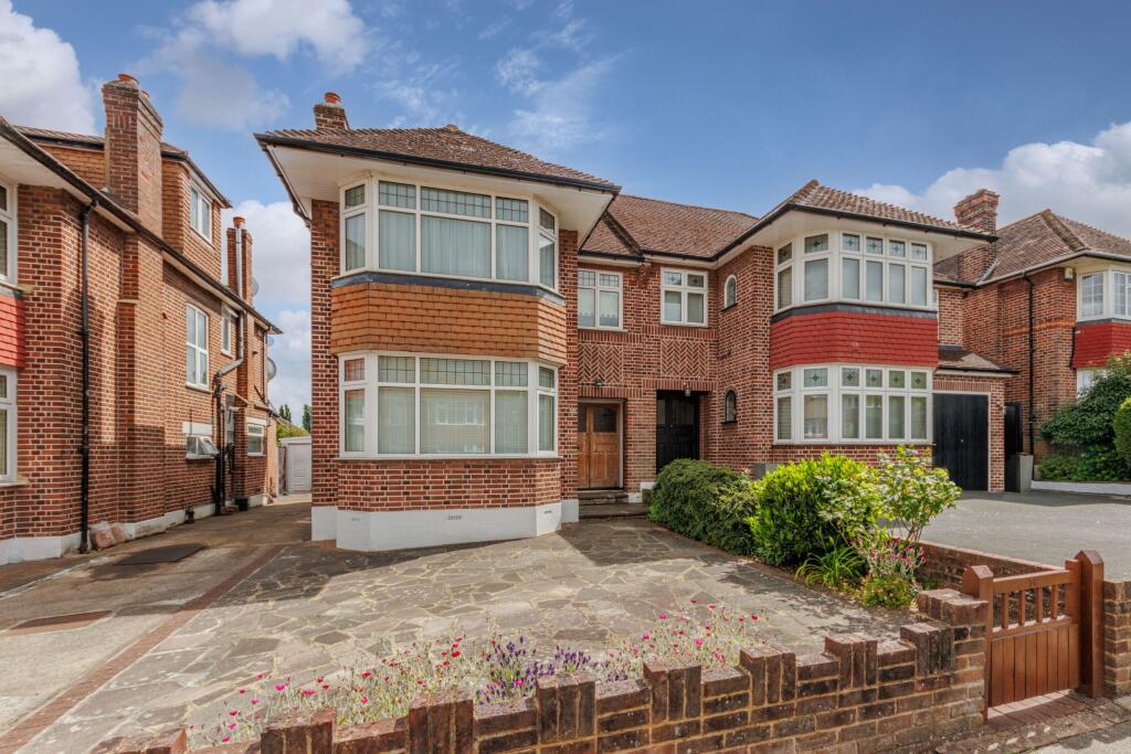 Main image of property: Overton Road, N14 4SY