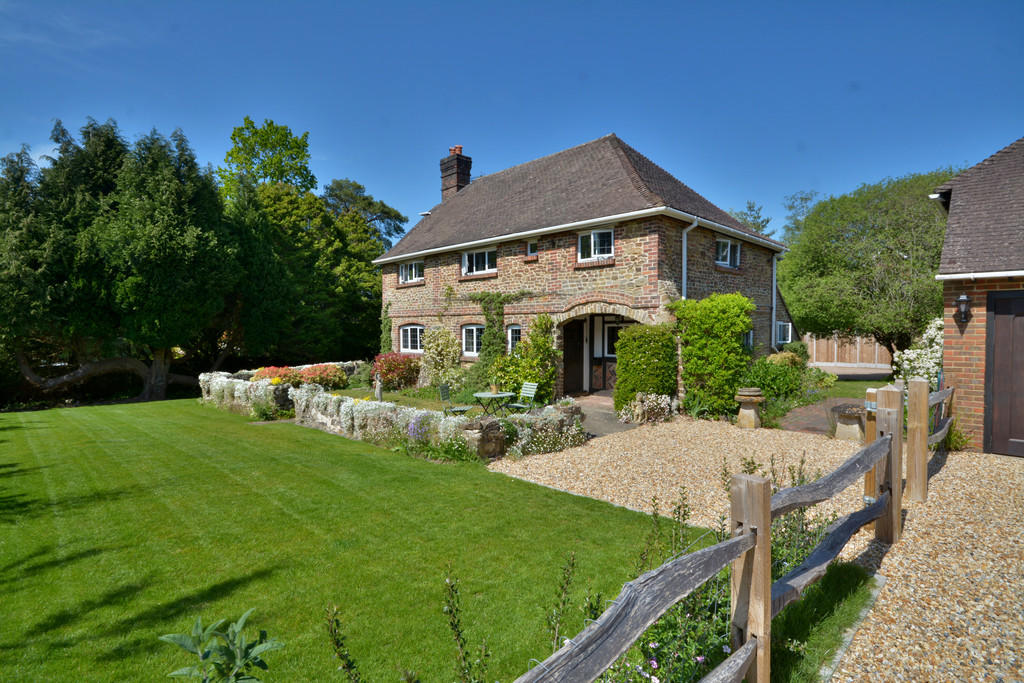 4 bedroom detached house for sale in West Chiltington, RH20