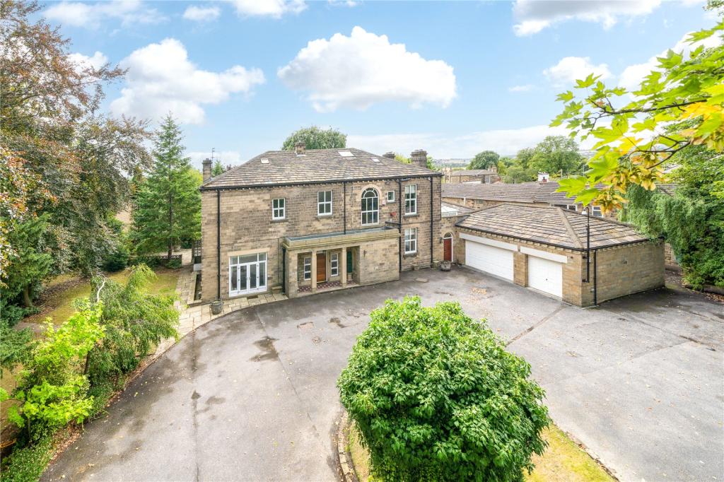 7 bedroom detached house for sale in Highfield House, Highfield Road, Horbury, Wakefield, West