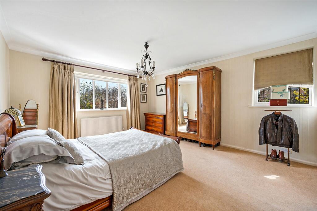 4 bedroom detached house for sale in Benton House, Wakefield Road