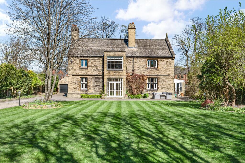 Main image of property: Pontefract House, Tithe Barn Street, Horbury, Wakefield, West Yorkshire