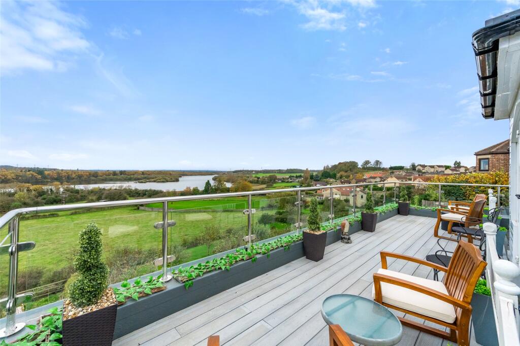 Main image of property: Hillcrest, Silver Street, Fairburn, Knottingley, North Yorkshire
