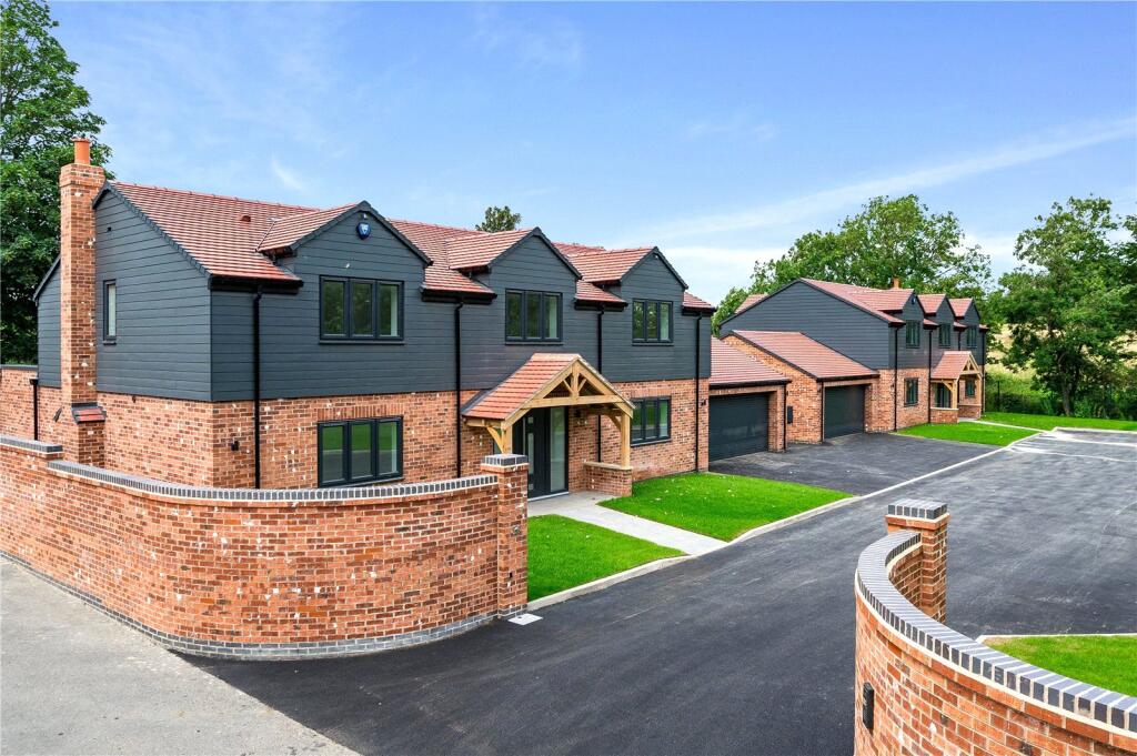 Main image of property: Aberford Road, Stanley, Wakefield, West Yorkshire