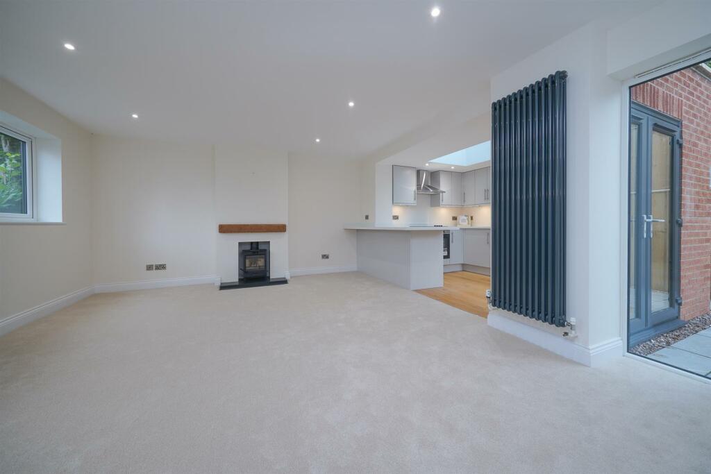 Additional property image - Fisher Road, Bishops Itchington, Southam