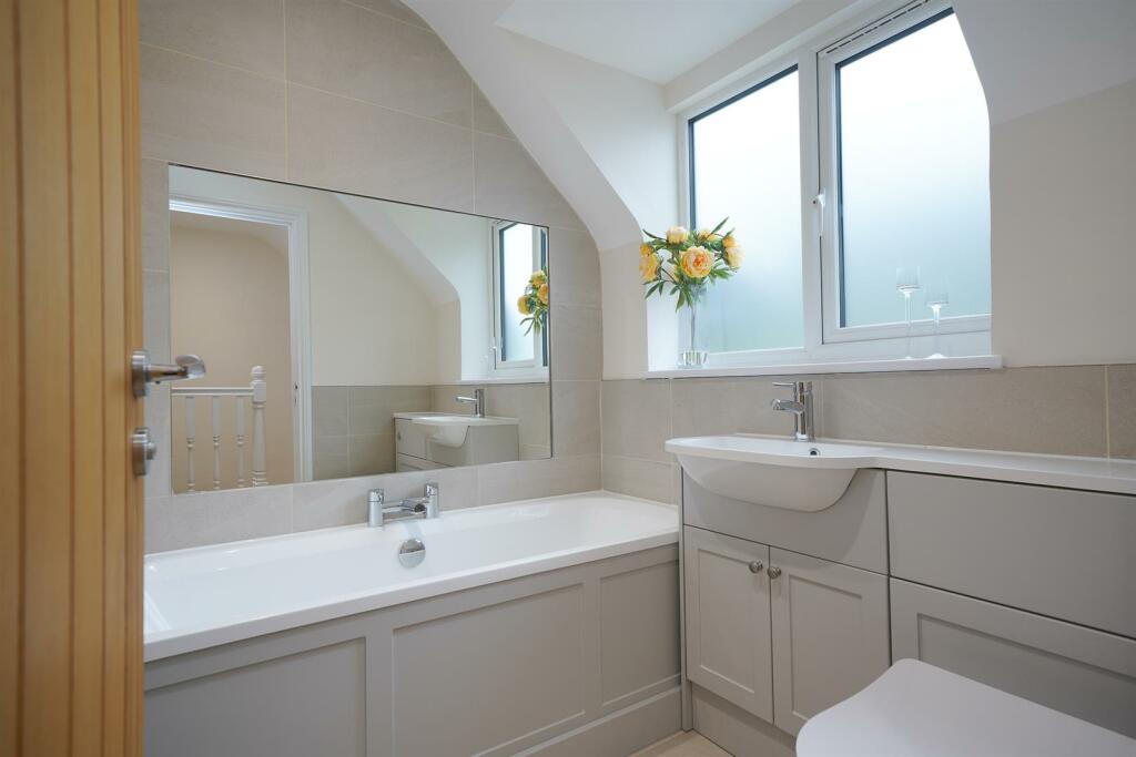 Additional property image - Fisher Road, Bishops Itchington, Southam
