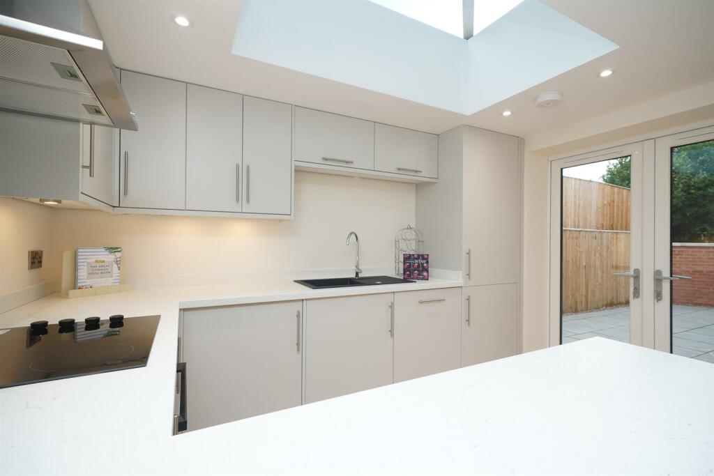 Additional property image - Fisher Road, Bishops Itchington, Southam