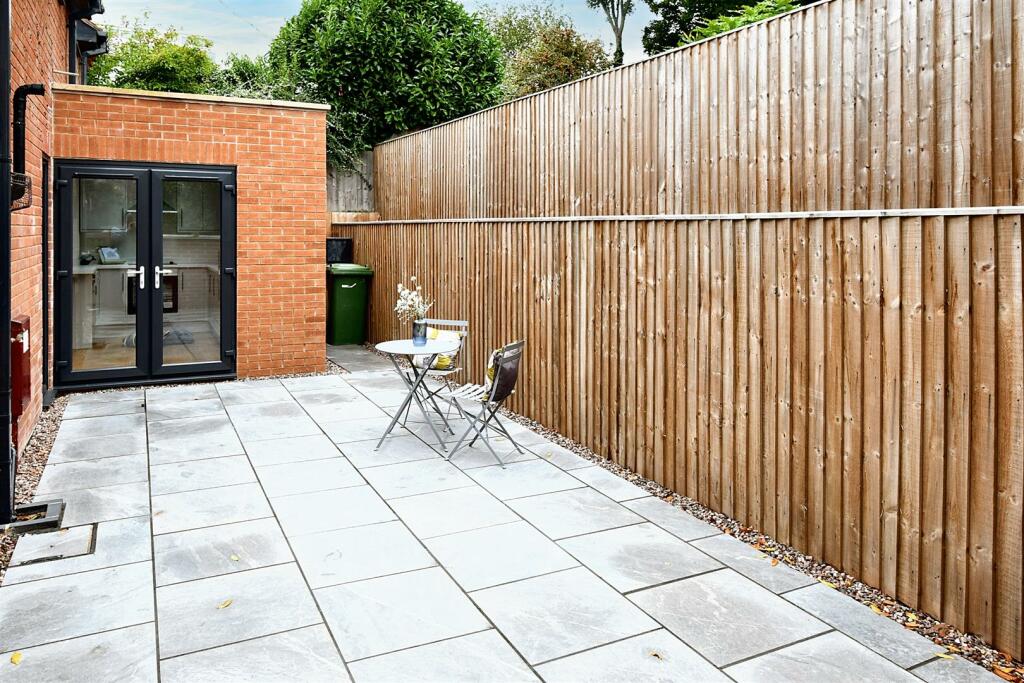 Additional property image - Fisher Road, Bishops Itchington, Southam