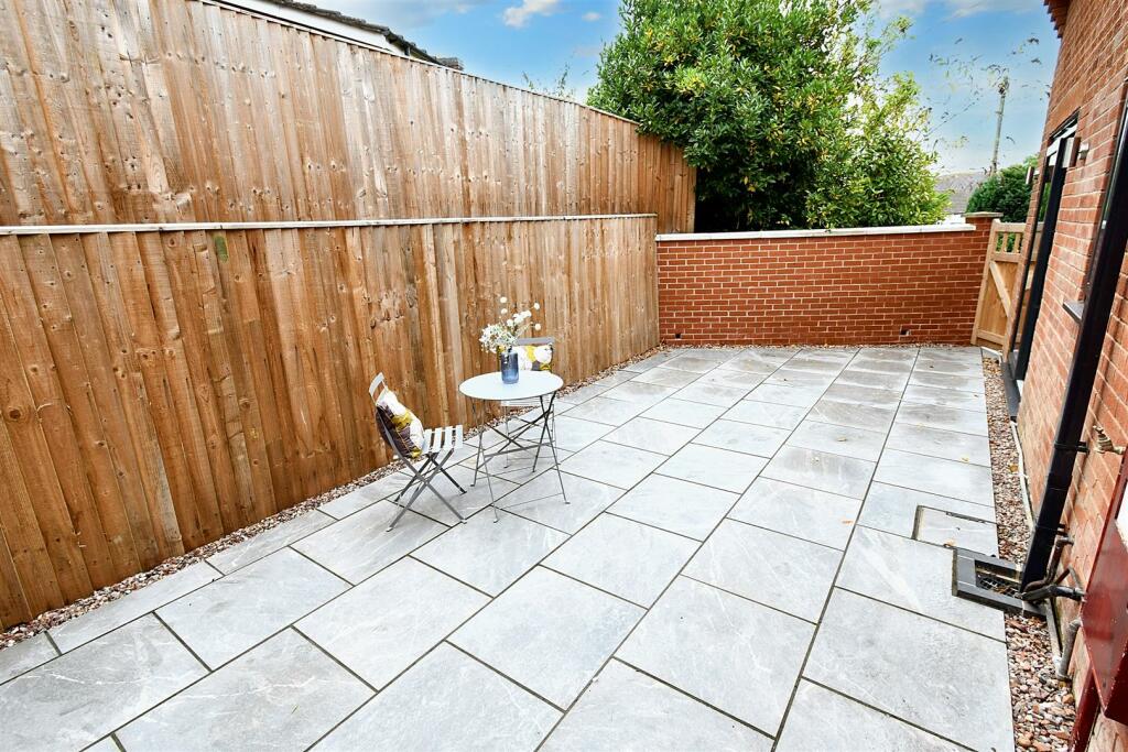Additional property image - Fisher Road, Bishops Itchington, Southam