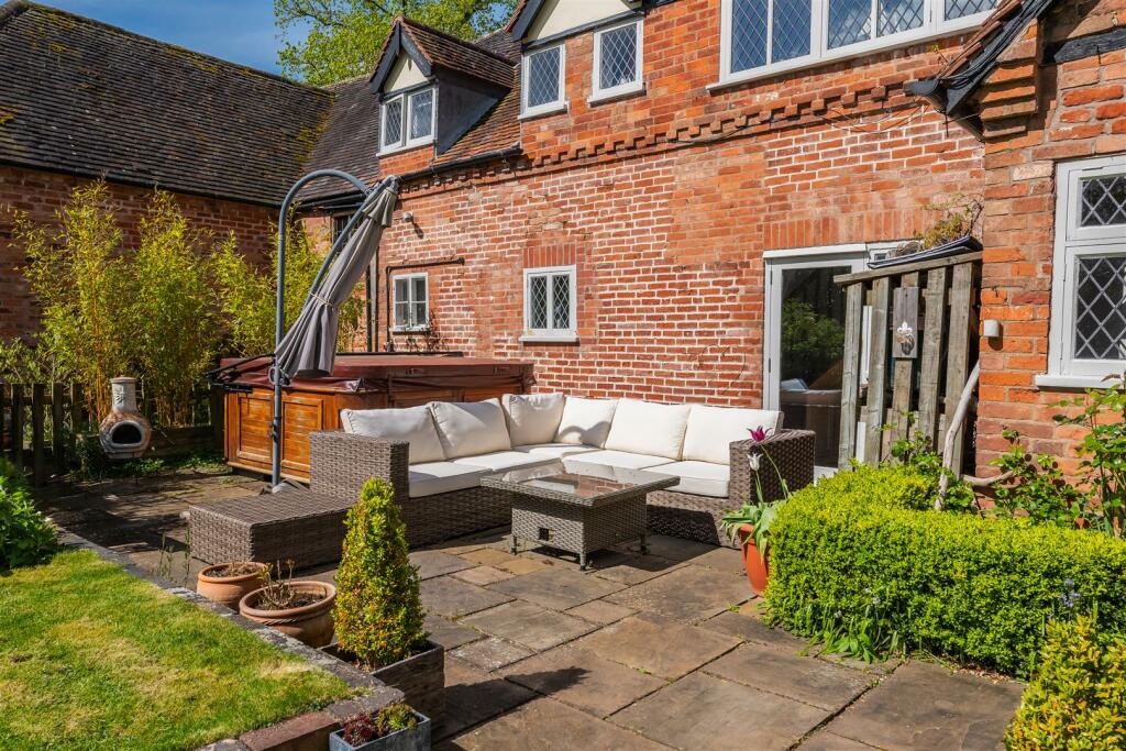 Additional property image - Malt Cottage, Charlecote