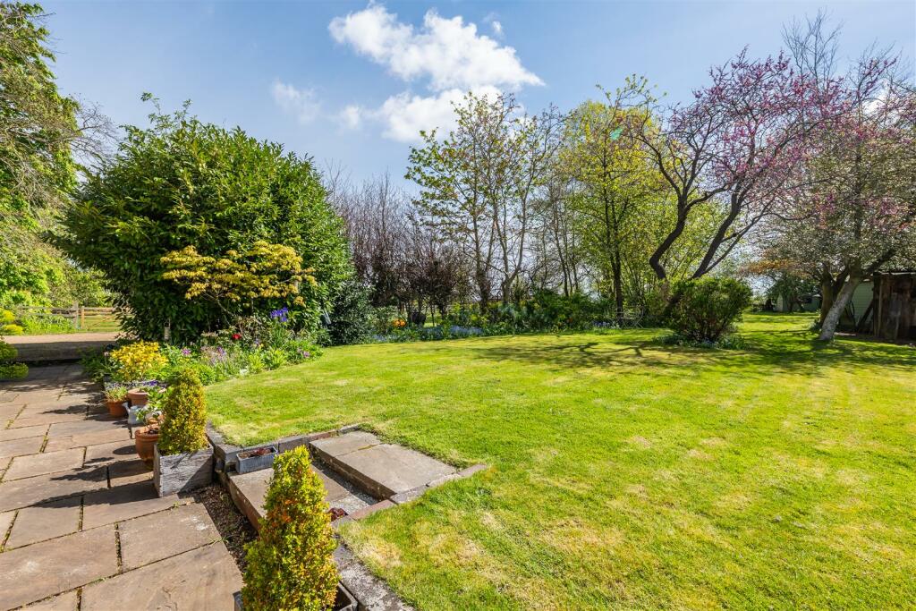 Additional property image - Malt Cottage, Charlecote