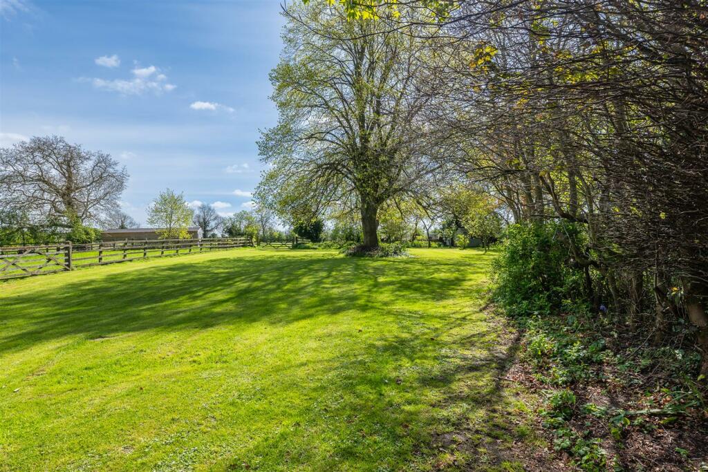 Additional property image - Malt Cottage, Charlecote