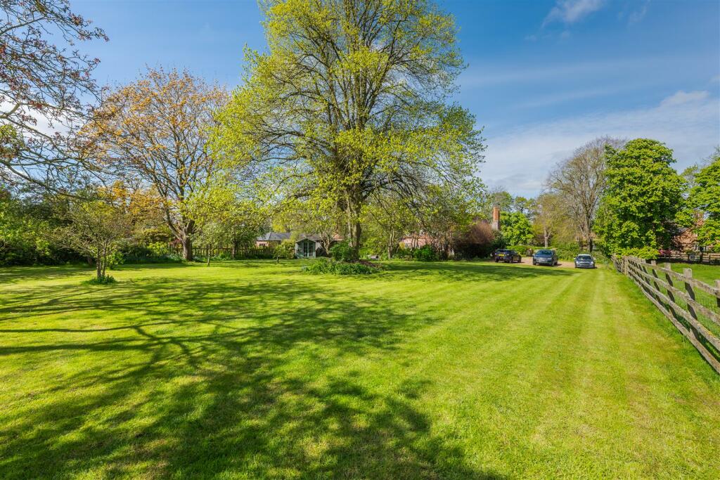 Additional property image - Malt Cottage, Charlecote