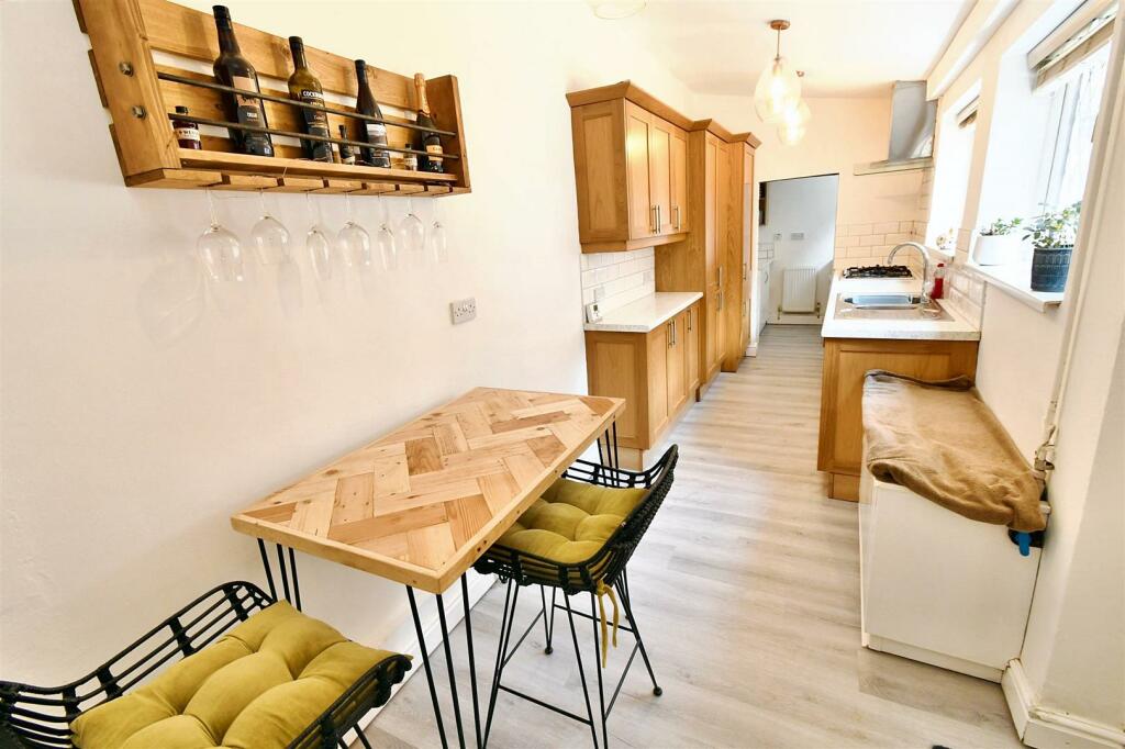 Additional property image - Hunningham, Leamington Spa