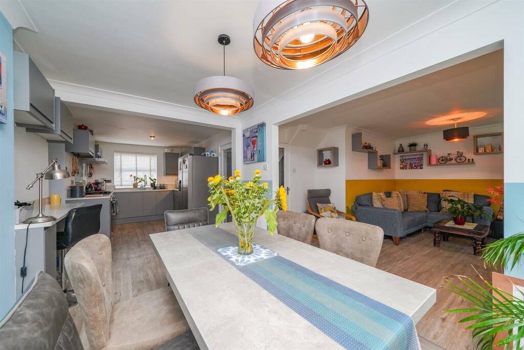 Additional property image - Erica Drive, Whitnash, Leamington Spa
