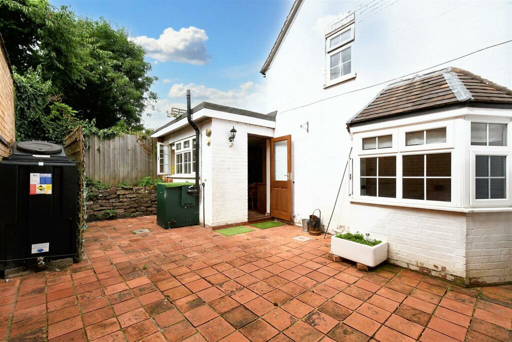 Additional property image - Ashorne, Warwick