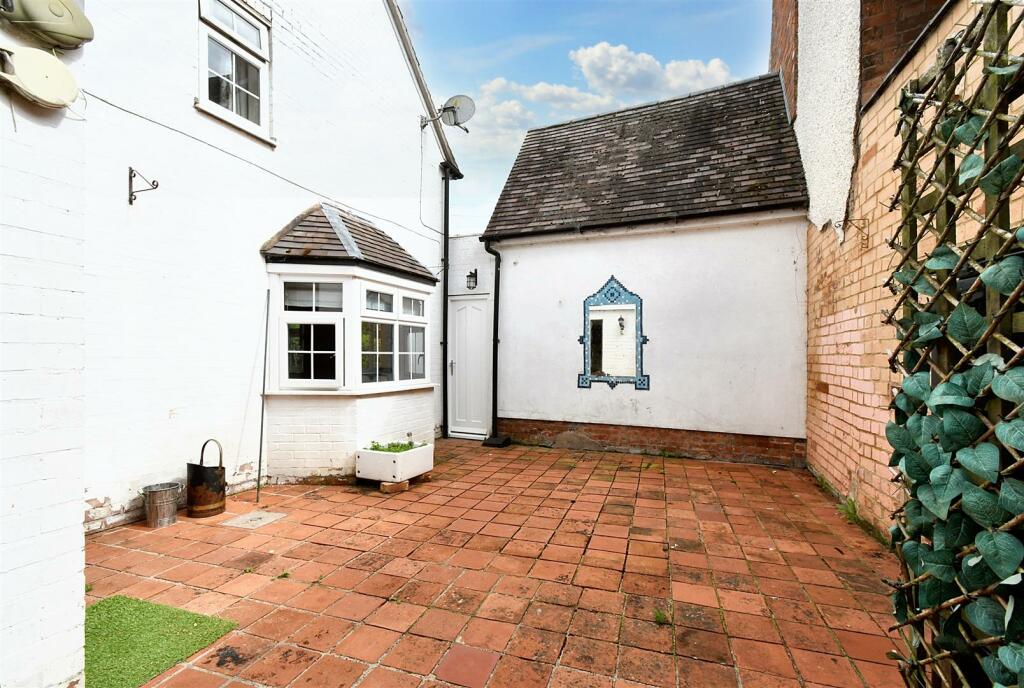 Additional property image - Ashorne, Warwick