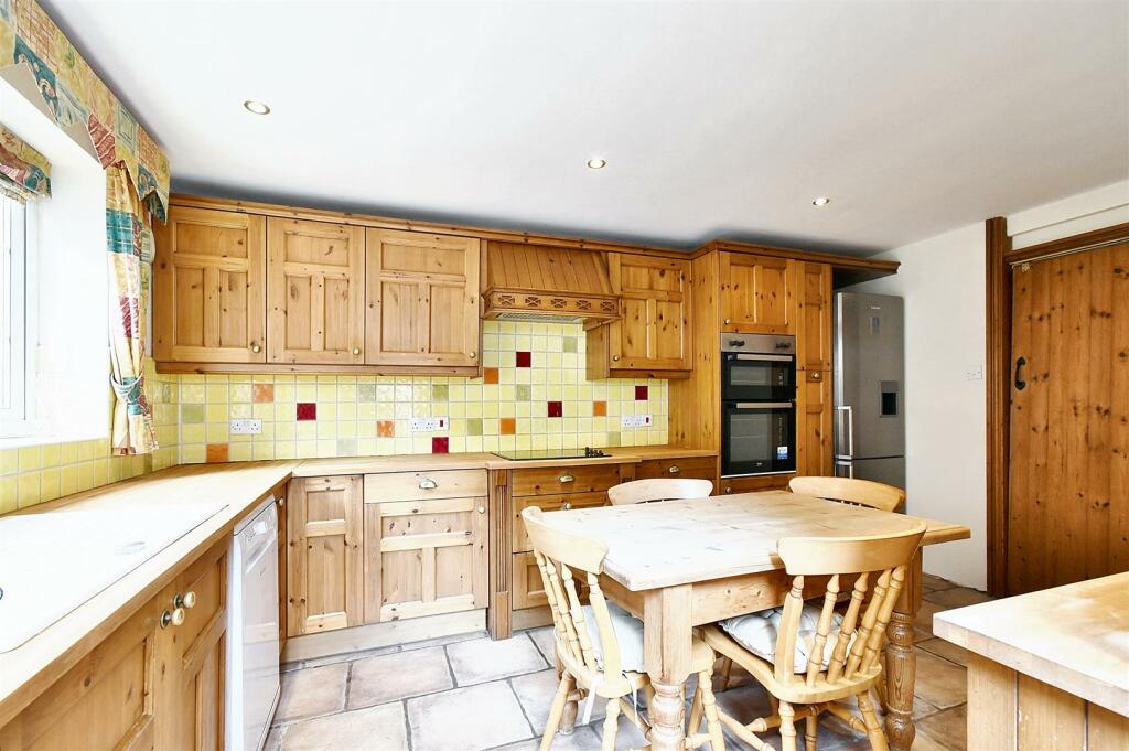 Additional property image - Ashorne, Warwick