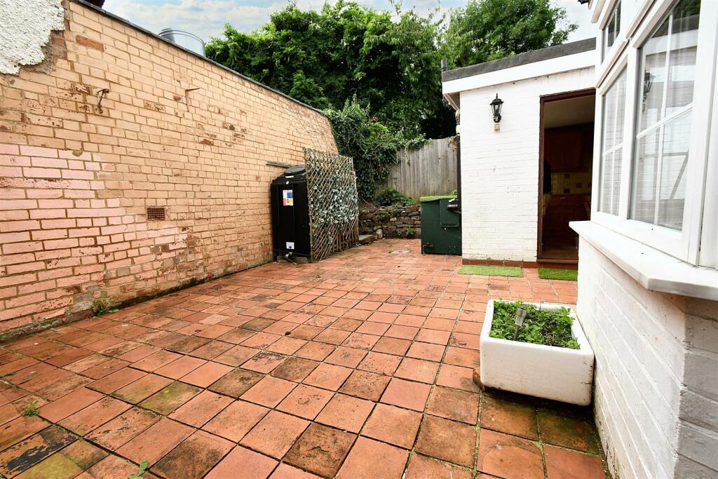 Additional property image - Ashorne, Warwick