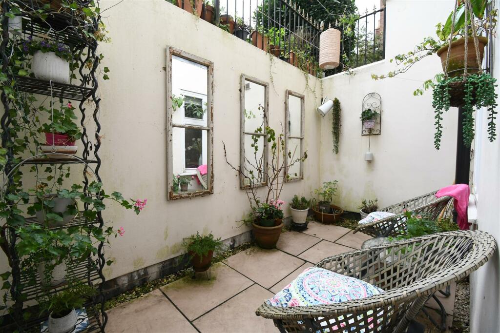Additional property image - Regency Mews, Eastfield Road, Leamington Spa