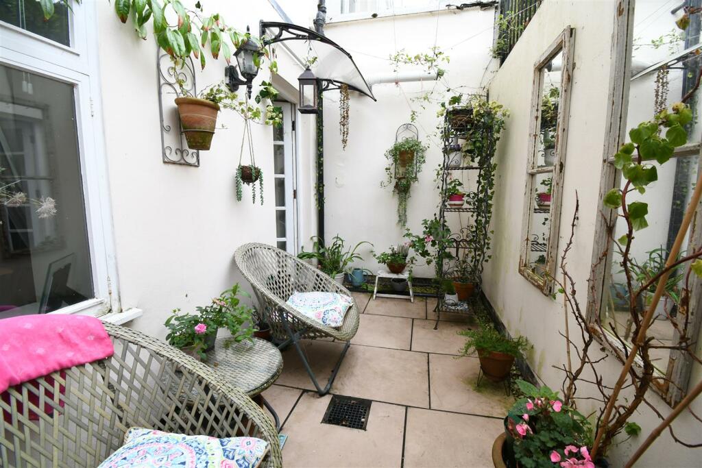 Additional property image - Regency Mews, Eastfield Road, Leamington Spa