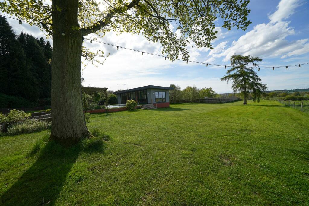 Additional property image - Long Itchington Road, Offchurch, Leamington Spa
