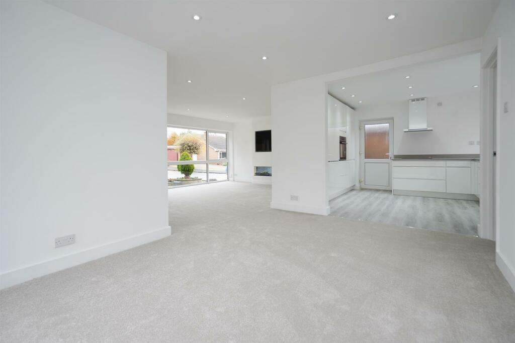 Additional property image - Inglewood Close, Leamington Spa
