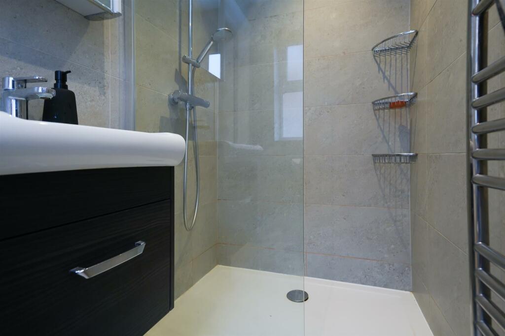 Additional property image - Guys Cliffe Road, Leamington Spa