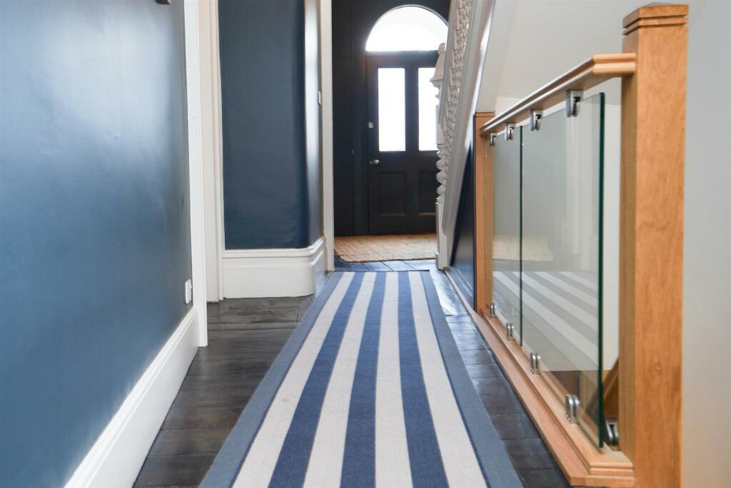 Additional property image - Guys Cliffe Road, Leamington Spa