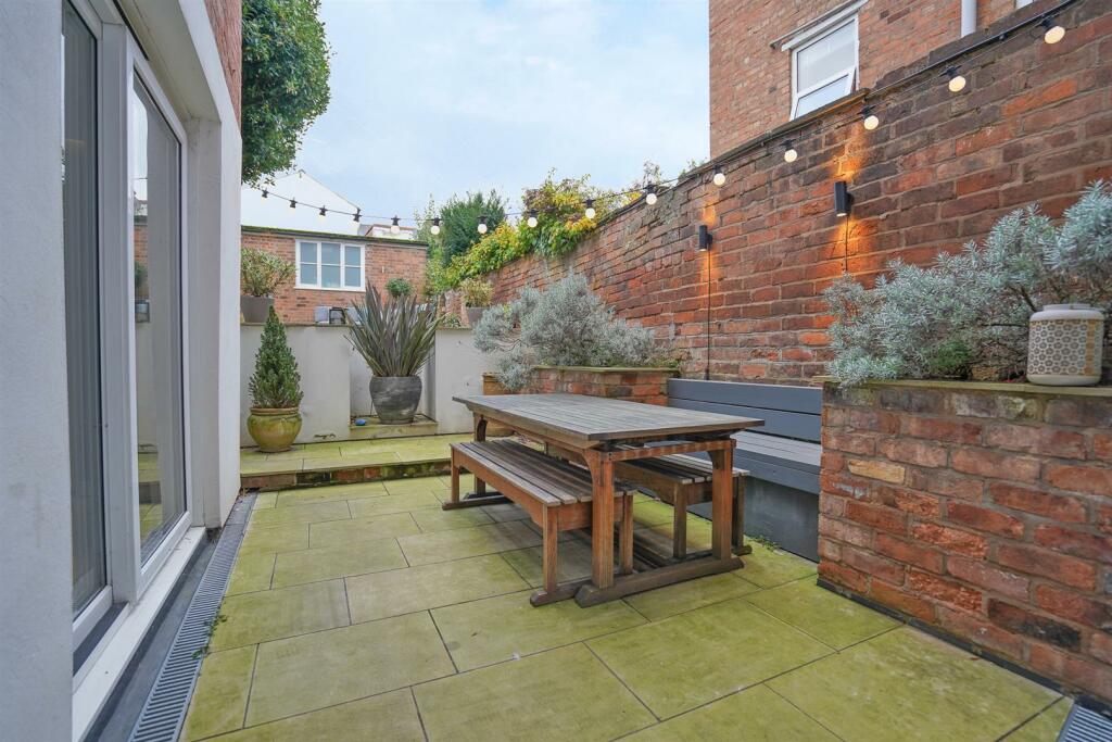 Additional property image - Guys Cliffe Road, Leamington Spa