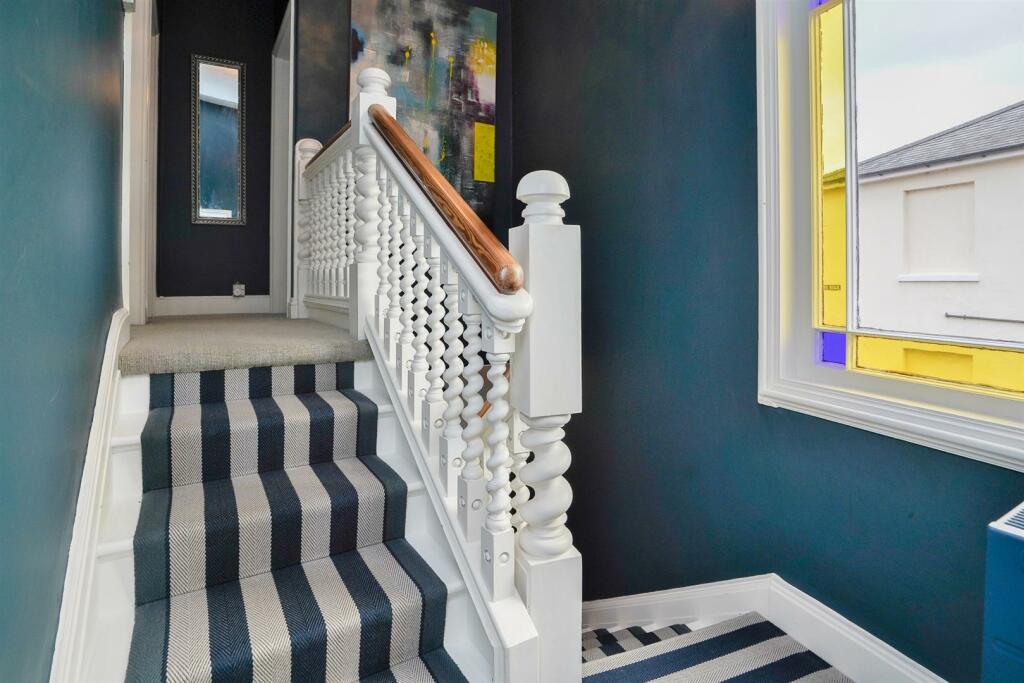 Additional property image - Guys Cliffe Road, Leamington Spa