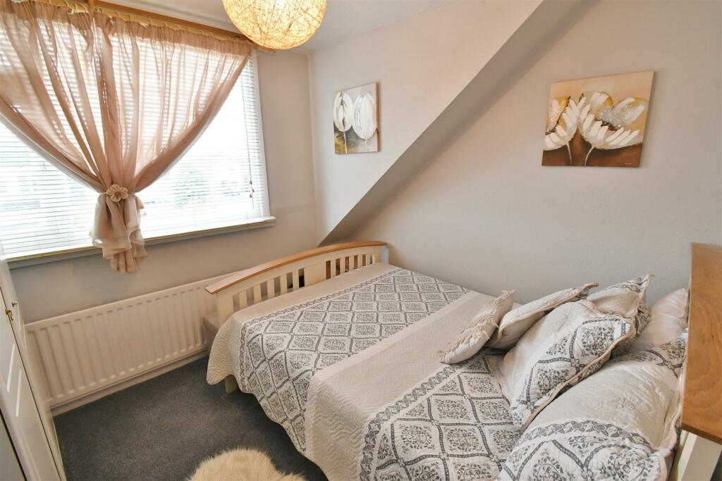 Additional property image - Severn Close, Leamington Spa