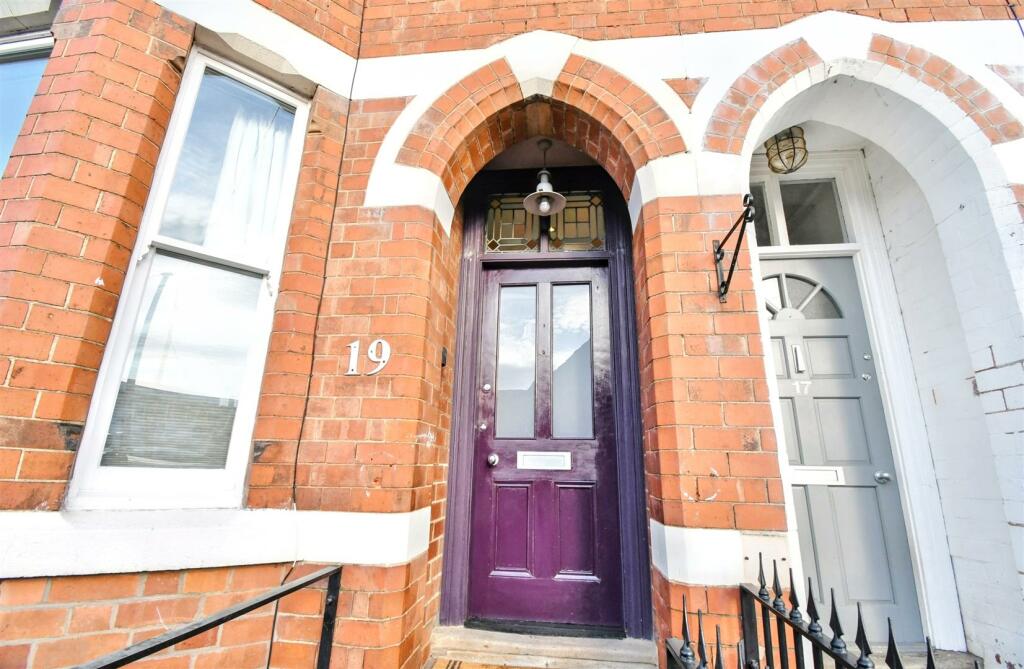 Additional property image - Hyde Place, Leamington Spa