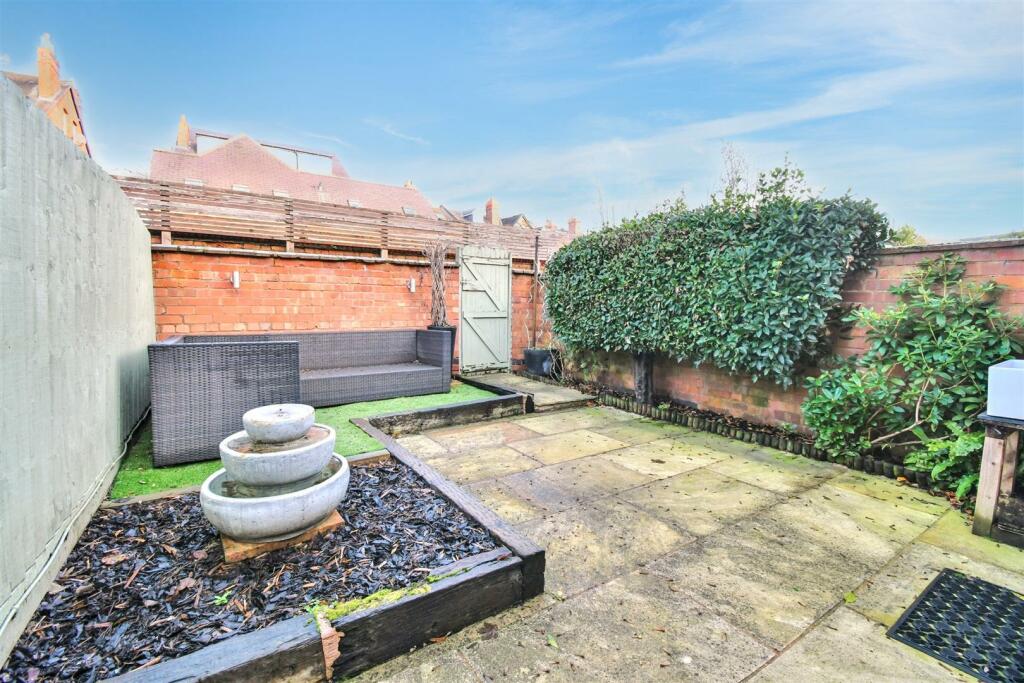 Additional property image - Hyde Place, Leamington Spa