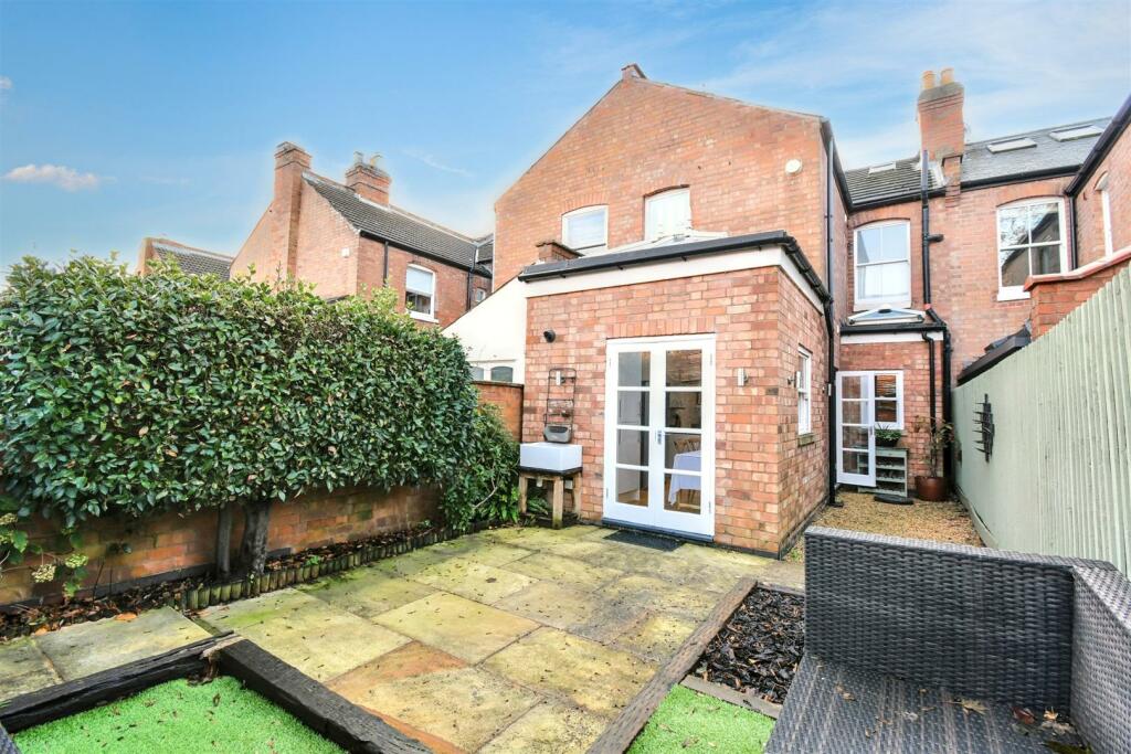 Additional property image - Hyde Place, Leamington Spa
