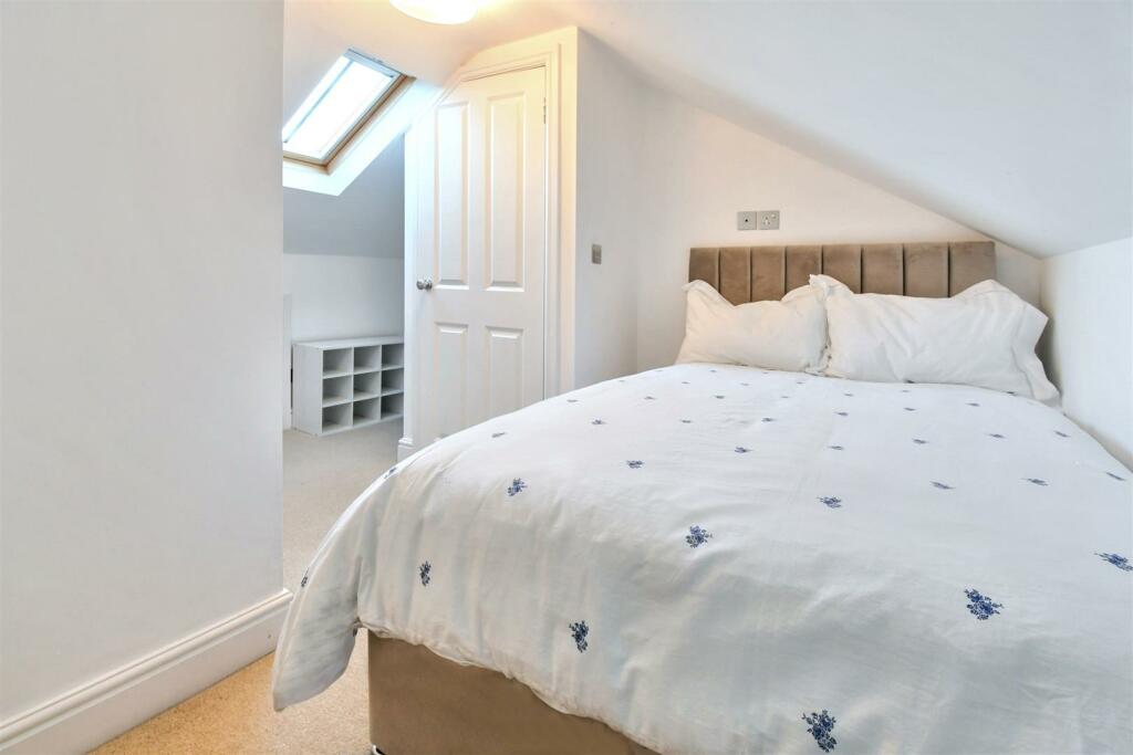 Additional property image - Hyde Place, Leamington Spa