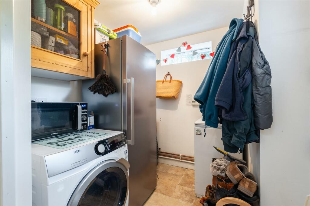 Additional property image - Ashorne, Warwick
