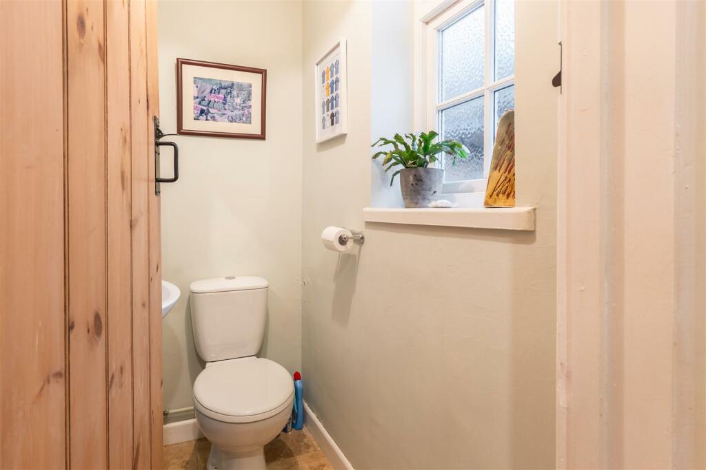 Additional property image - Ashorne, Warwick
