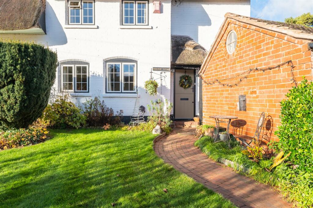 Additional property image - Ashorne, Warwick